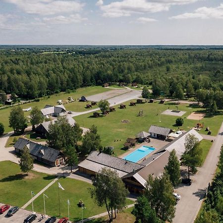 Holiday Village Suur Töll Kuressaare Exteriör bild